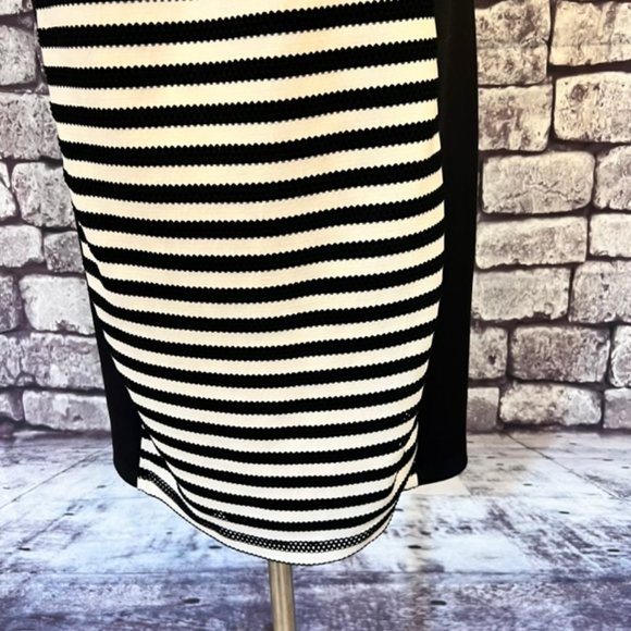 Bisou Bisou Black & White Short Sleeve Dress Size 3X - Picture 4 of 10
